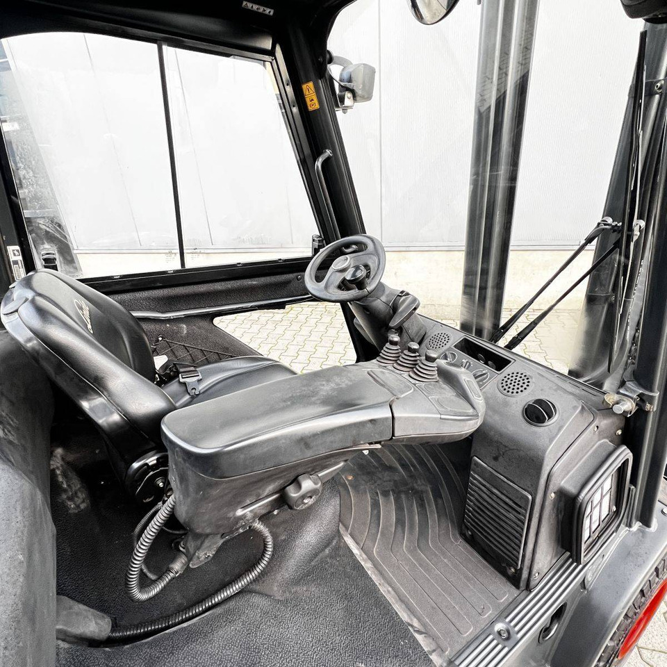 Chariot élévateur diesel Linde H35D (393-02) EVO: photos 6 Chariot élévateur diesel Linde H35D (393-02) EVO: photos 6