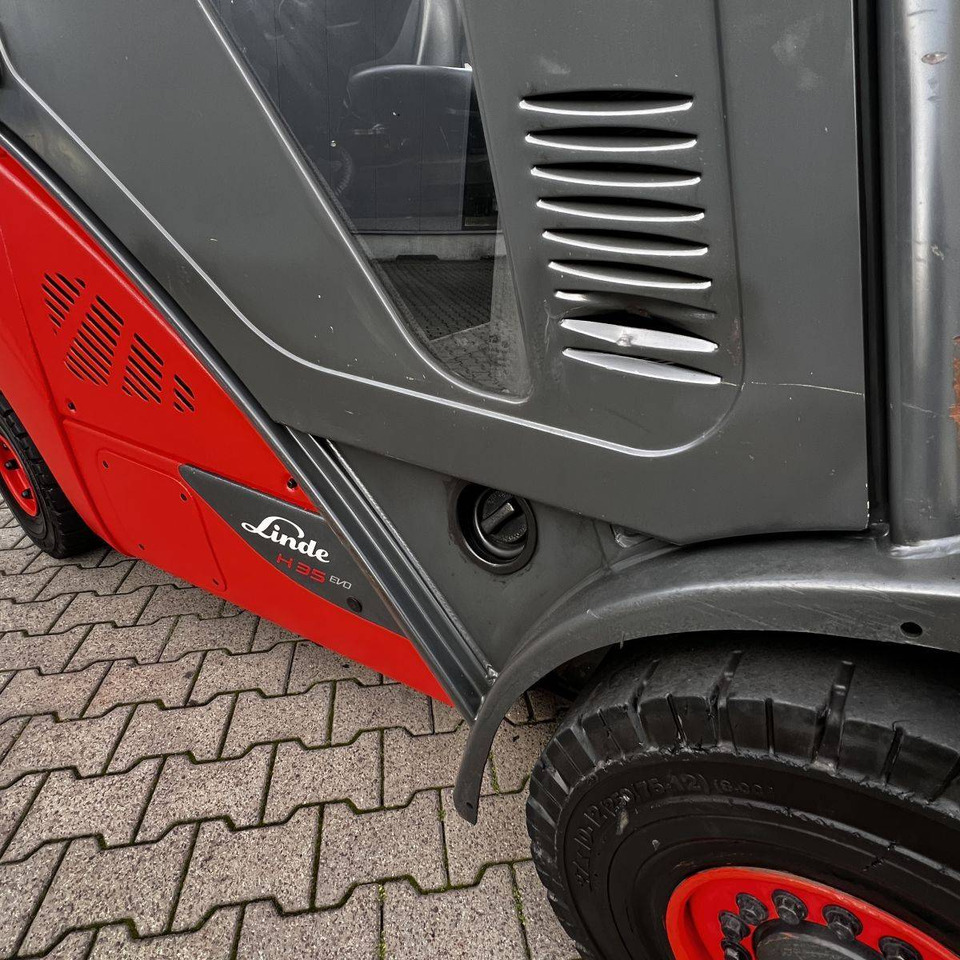 Chariot élévateur diesel Linde H35D (393-02) EVO: photos 11 Chariot élévateur diesel Linde H35D (393-02) EVO: photos 11