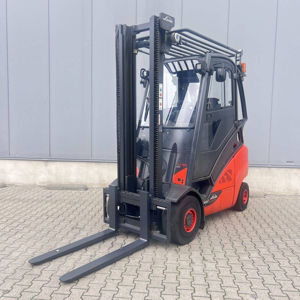 Linde H35T (393-02) EVO - Chariot élévateur à gaz: photos 1 Linde H35T (393-02) EVO - Chariot élévateur à gaz: photos 1