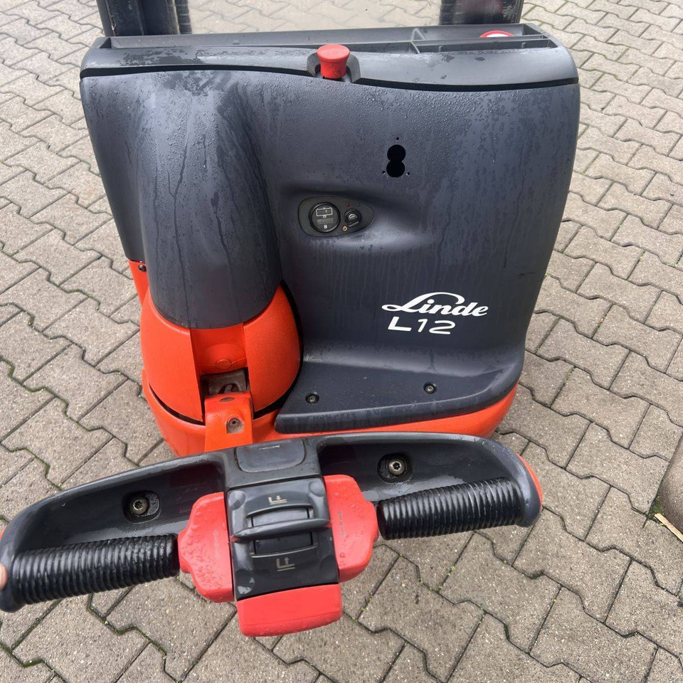 Linde L12 (379) - Gerbeur: photos 3 Linde L12 (379) - Gerbeur: photos 3