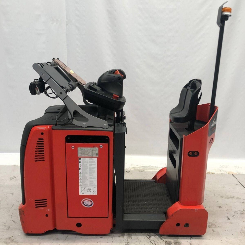 Linde P50C (1190) - Chariot tracteur: photos 2 Linde P50C (1190) - Chariot tracteur: photos 2