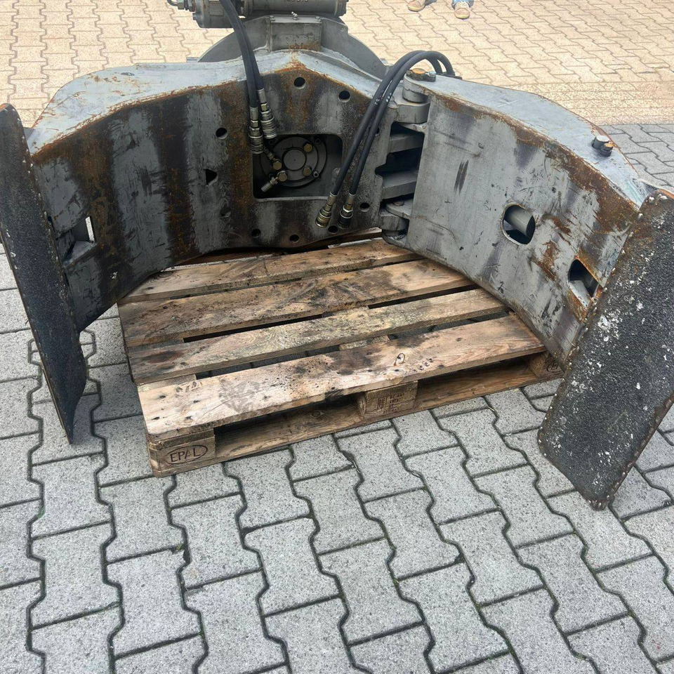 Paper roll clamp rotating - Pinces: photos 1 Paper roll clamp rotating - Pinces: photos 1