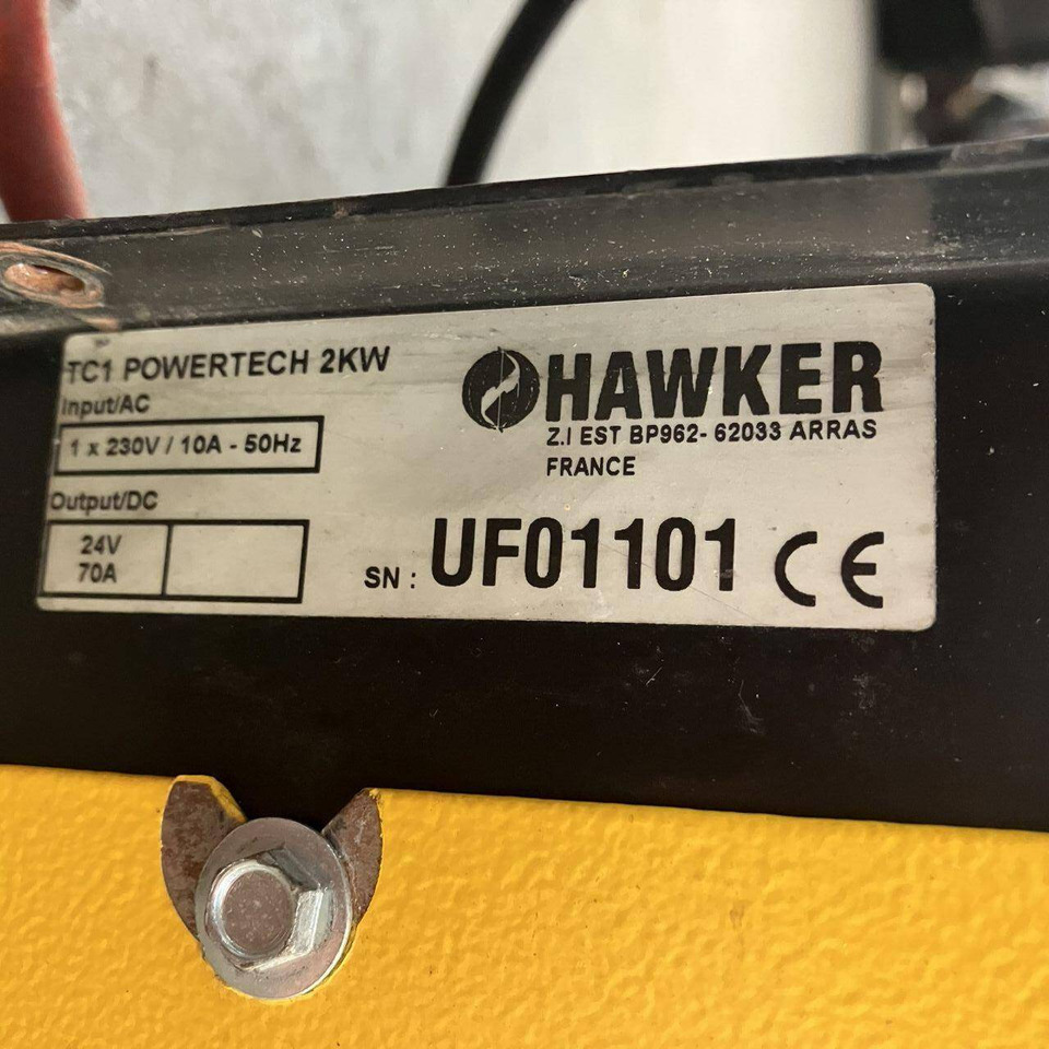Pièces de rechange pour Matériel de manutention Hawker 24V/70A powertech HF: photos 6