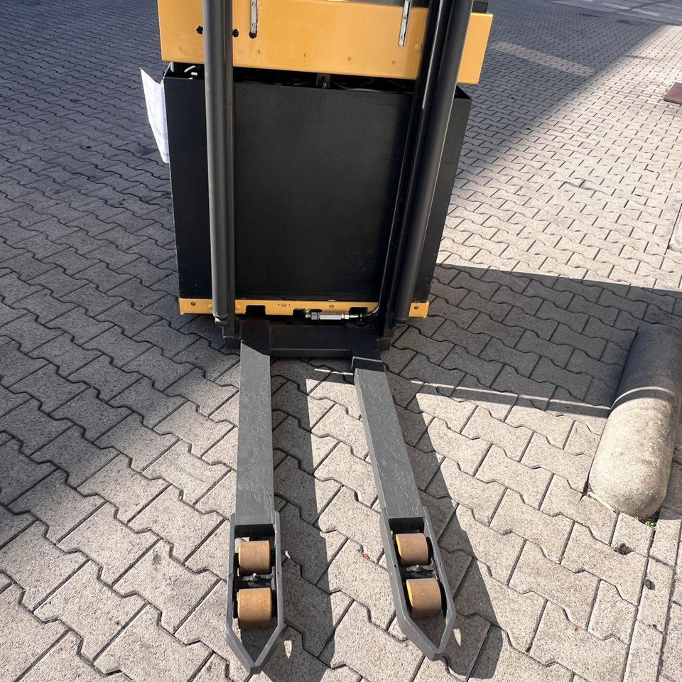 Gerbeur Unicarriers 160SDTFV540 AJN: photos 16