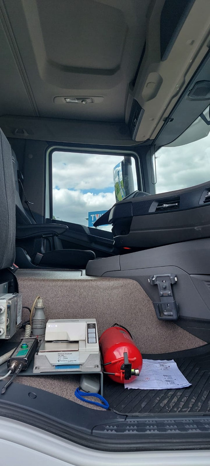 DAF XD300FA - Camion citerne: photos 4 DAF XD300FA - Camion citerne: photos 4