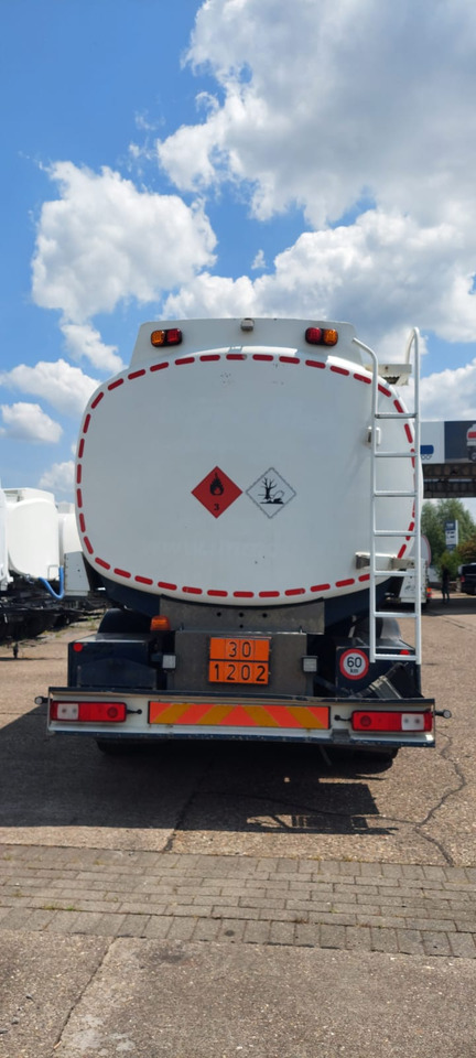 Camion citerne RENAULT: photos 7