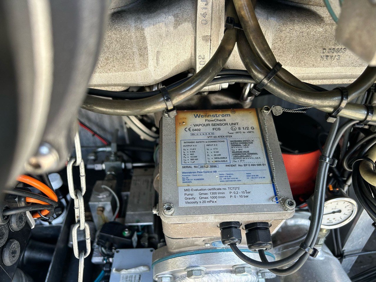 Photo d'intérieur 1: Camion citerne VOLVO FM