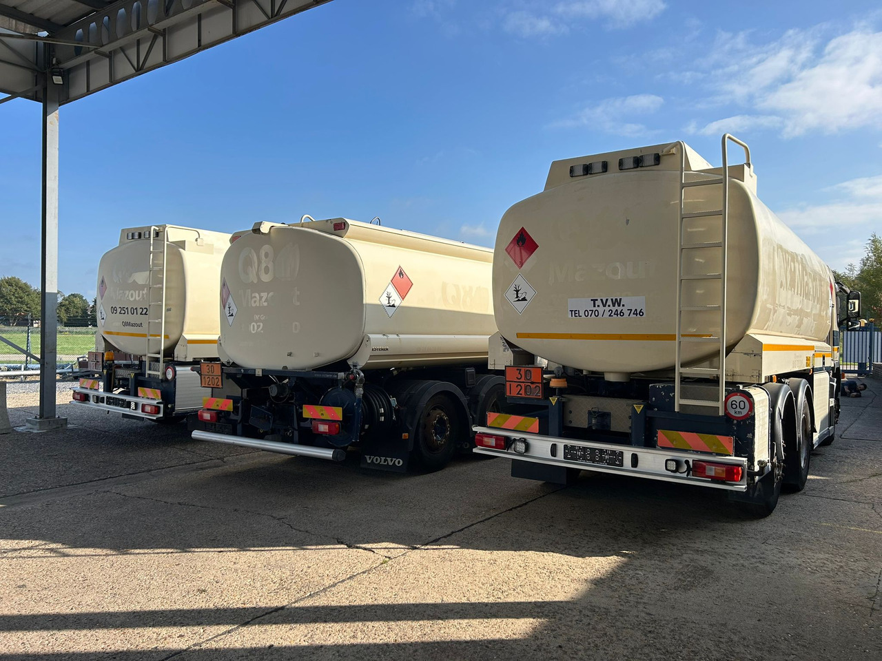 VOLVO FM (lot of 3) - Camion citerne: photos 4 VOLVO FM (lot of 3) - Camion citerne: photos 4
