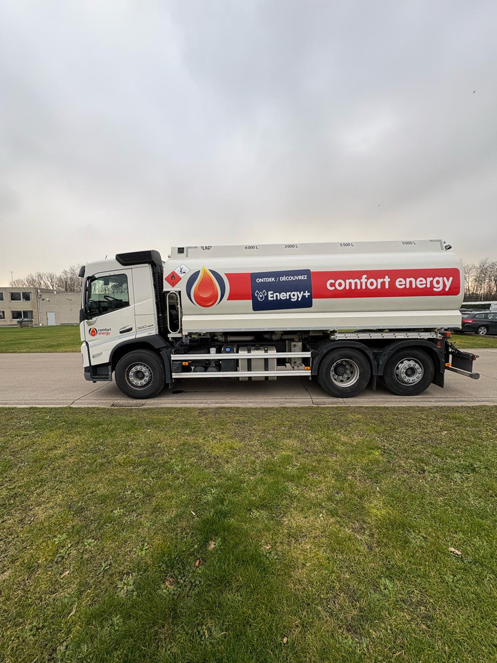 Camion citerne neuf VOLVO FM380: photos 10 Camion citerne neuf VOLVO FM380: photos 10