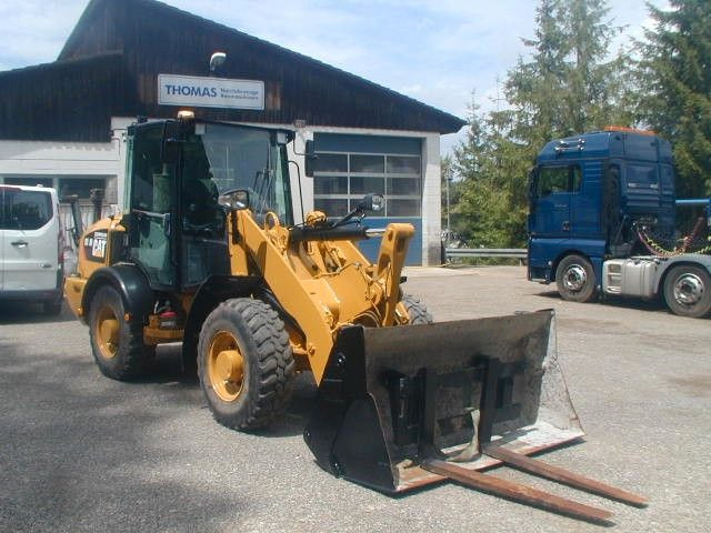 CAT 906H - Chargeuse sur pneus: photos 2 CAT 906H - Chargeuse sur pneus: photos 2