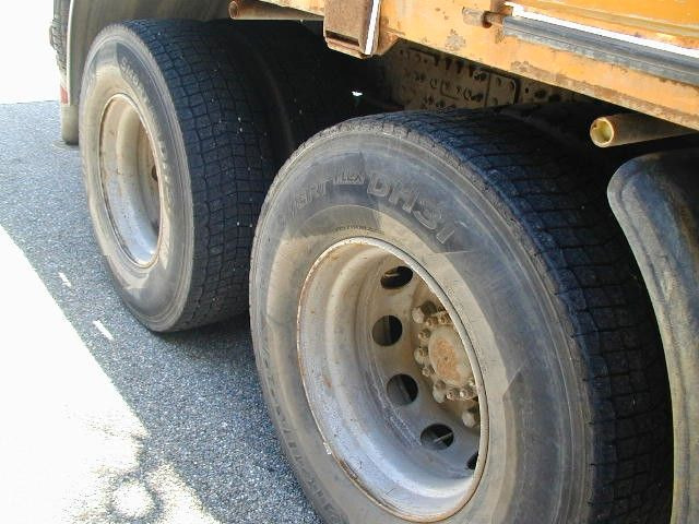 Volvo FH 12 6x4 Volvo FH 12 6x4 - Camion plateau, Camion grue: photos 5 Volvo FH 12 6x4 Volvo FH 12 6x4 - Camion plateau, Camion grue: photos 5