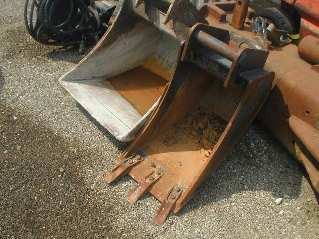 Pelle sur chenille Wacker EZ53: photos 9