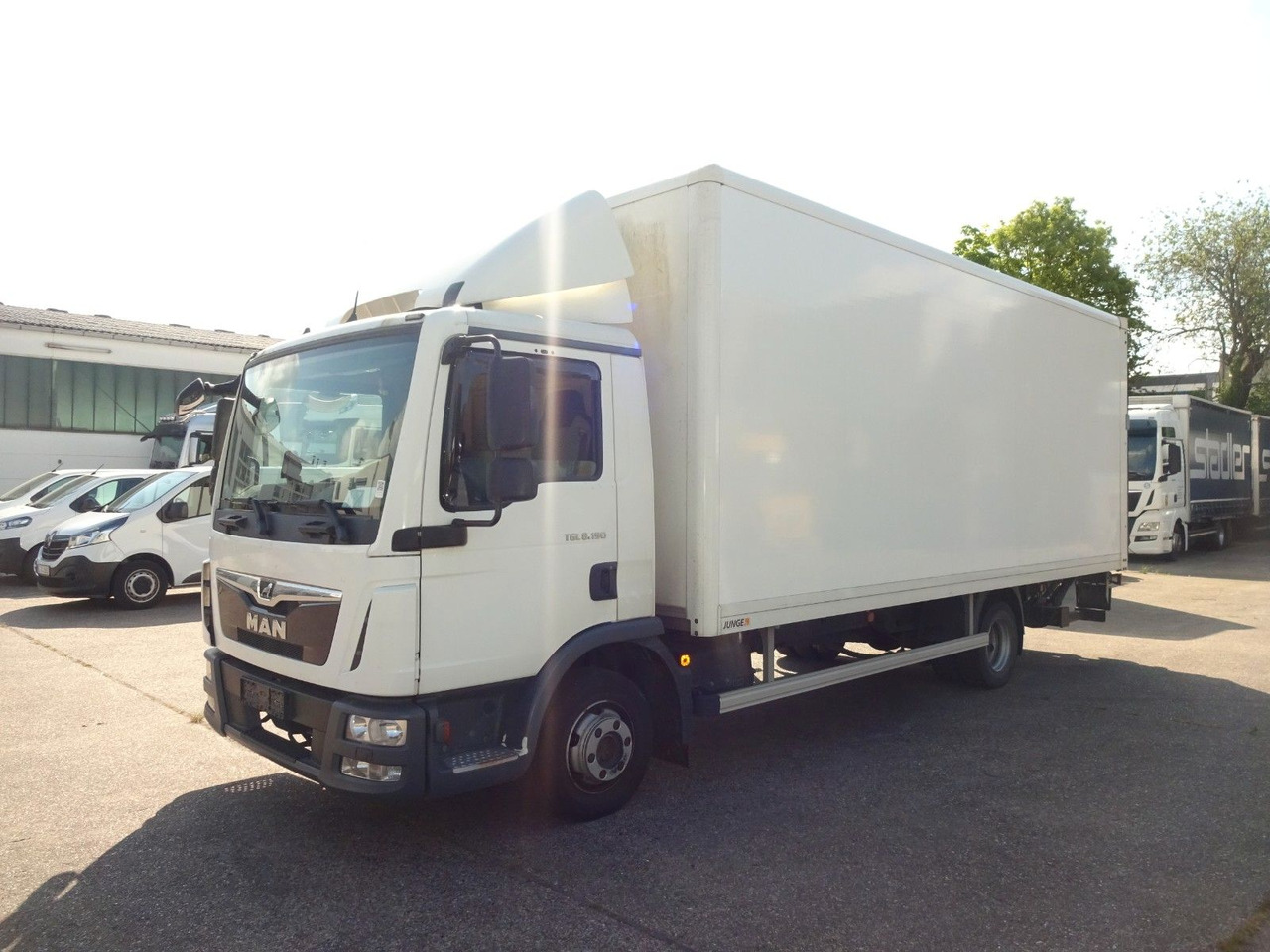 MAN TGL 8.190, LBW, Luft, Tempomat, Standheizung - Fourgon grand volume: photos 2 MAN TGL 8.190, LBW, Luft, Tempomat, Standheizung - Fourgon grand volume: photos 2