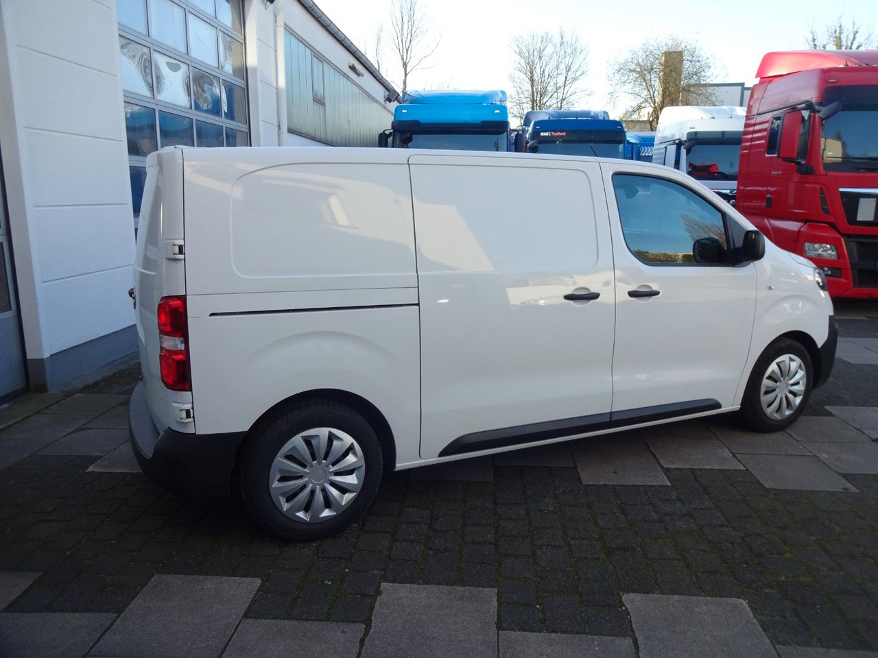 Opel Vivaro Kasten L1H1, Klima, PDC, - Fourgonnette: photos 5 Opel Vivaro Kasten L1H1, Klima, PDC, - Fourgonnette: photos 5