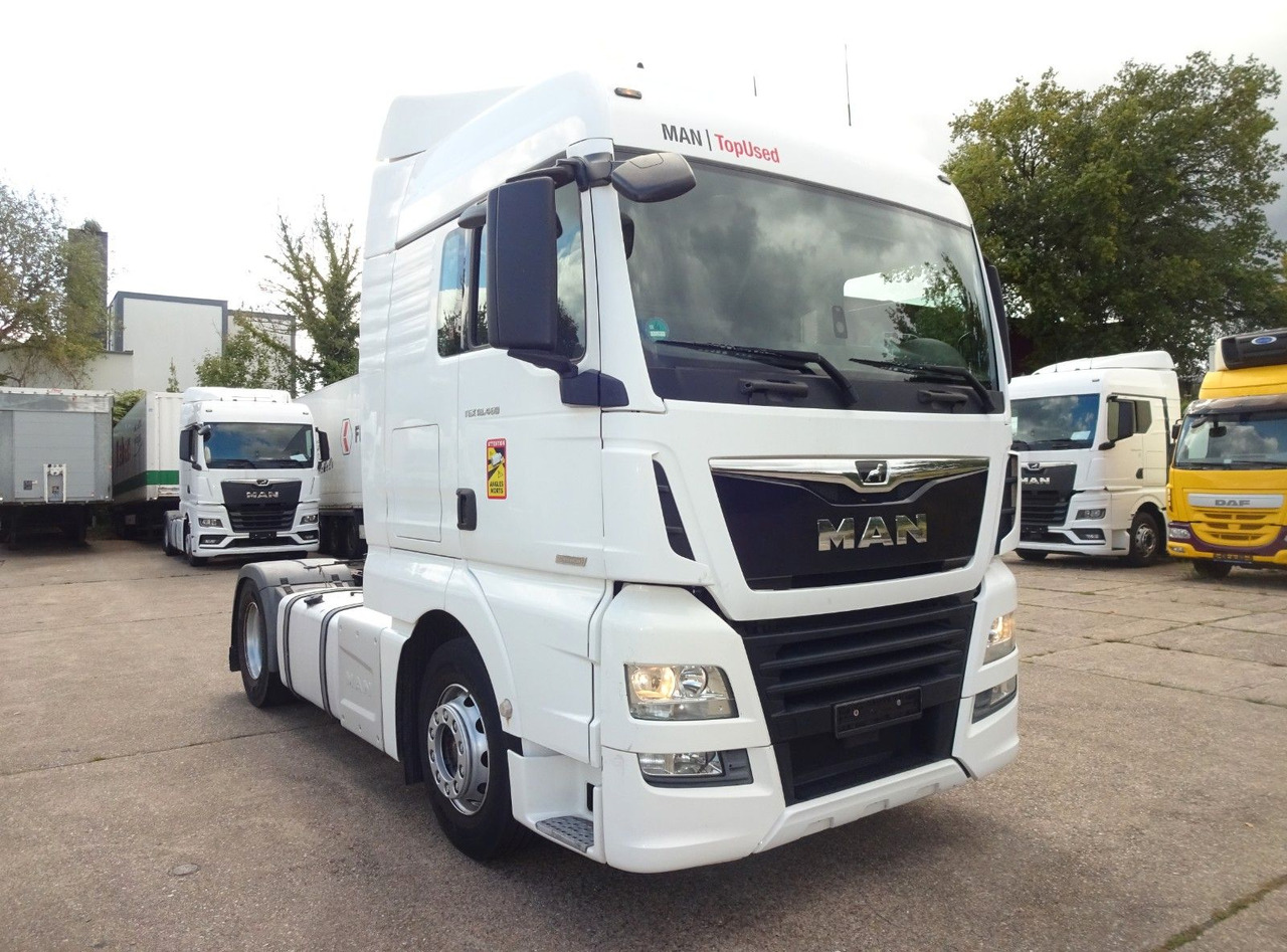 MAN TGX 18.460, XLX, ACC, 2 x Tank - Tracteur routier: photos 1 MAN TGX 18.460, XLX, ACC, 2 x Tank - Tracteur routier: photos 1