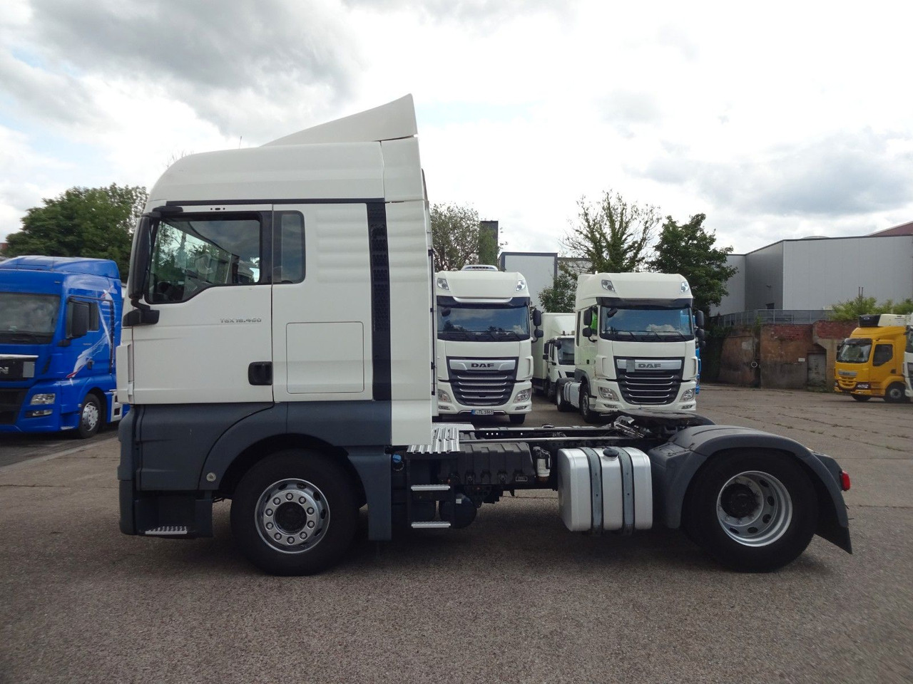 MAN TGX 18.460, XLX, Intarder, ACC - Tracteur routier: photos 4 MAN TGX 18.460, XLX, Intarder, ACC - Tracteur routier: photos 4
