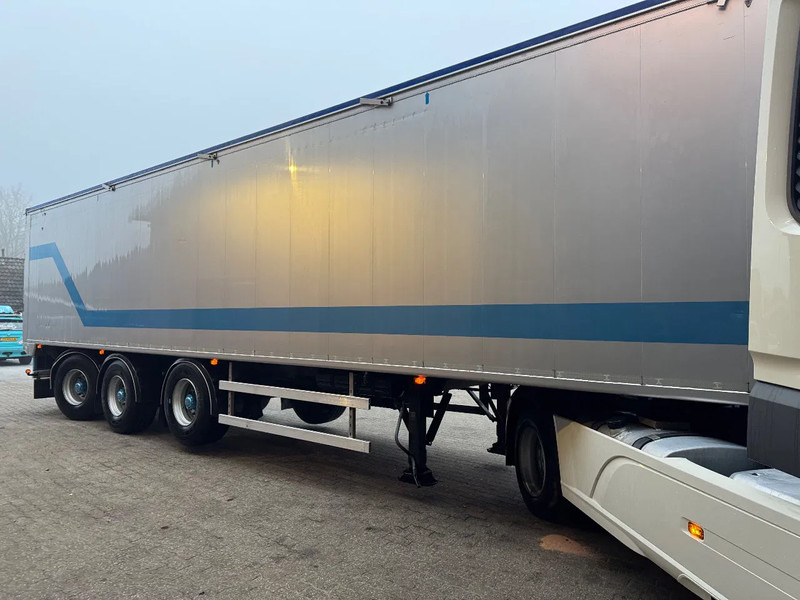 Bulthuis 70m3 Stuuras/Lenkachse Cargo Floor 2 jaar oud! Top conditie - NIEUWE APK - Semi-remorque à fond mouvant: photos 4 Bulthuis 70m3 Stuuras/Lenkachse Cargo Floor 2 jaar oud! Top conditie - NIEUWE APK - Semi-remorque à fond mouvant: photos 4