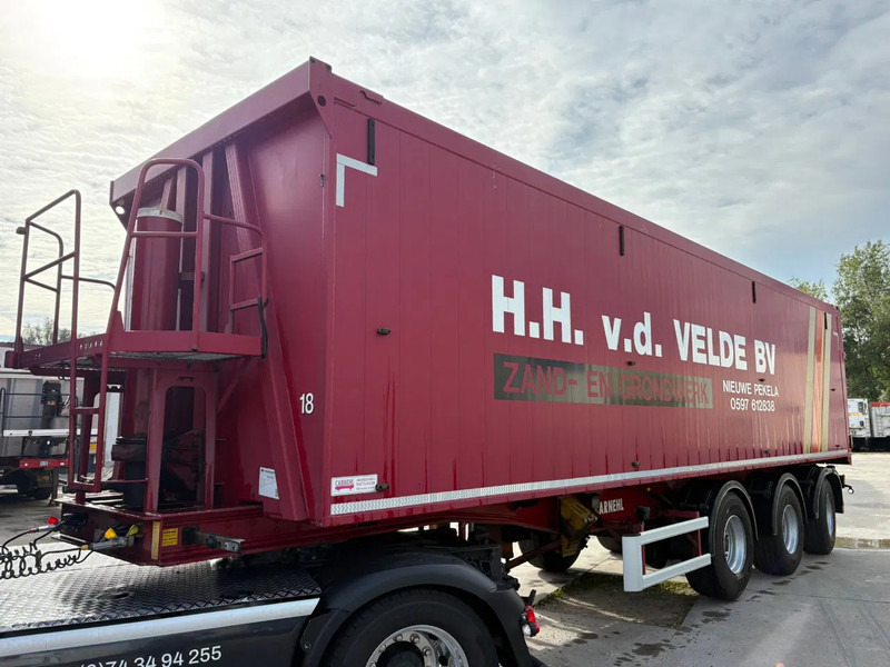 Carnehl 60m3 10 tons assen Bietenrek&Klep/deuren Stuuras Liftas Nieuwe APK! - Semi-remorque benne: photos 1 Carnehl 60m3 10 tons assen Bietenrek&Klep/deuren Stuuras Liftas Nieuwe APK! - Semi-remorque benne: photos 1