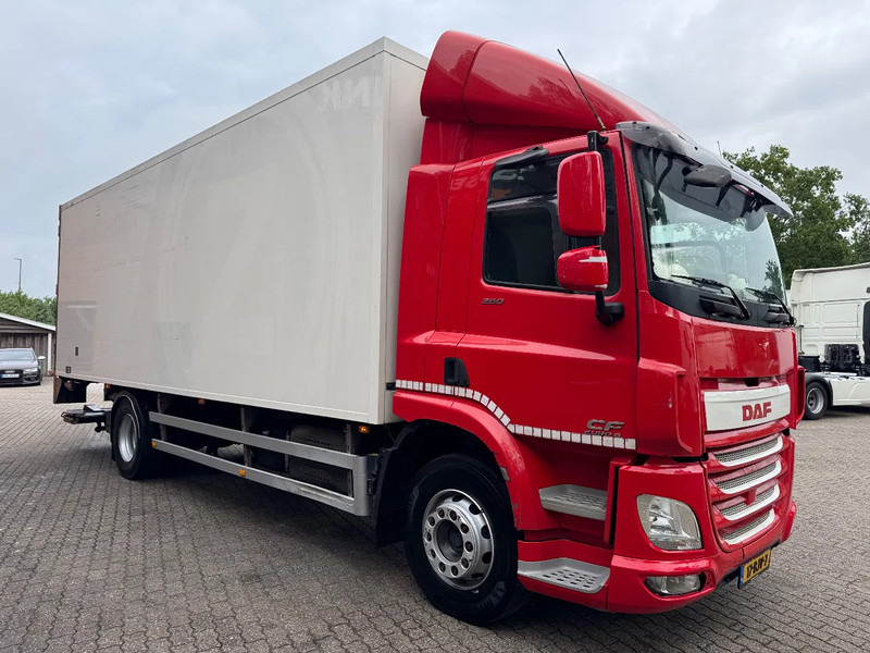 DAF CF 260 4X2 7.6 Frigoblock FK12 -25 Trennwand 2T LBW, HEIWO, Top condition - Camion isothermique: photos 2 DAF CF 260 4X2 7.6 Frigoblock FK12 -25 Trennwand 2T LBW, HEIWO, Top condition - Camion isothermique: photos 2