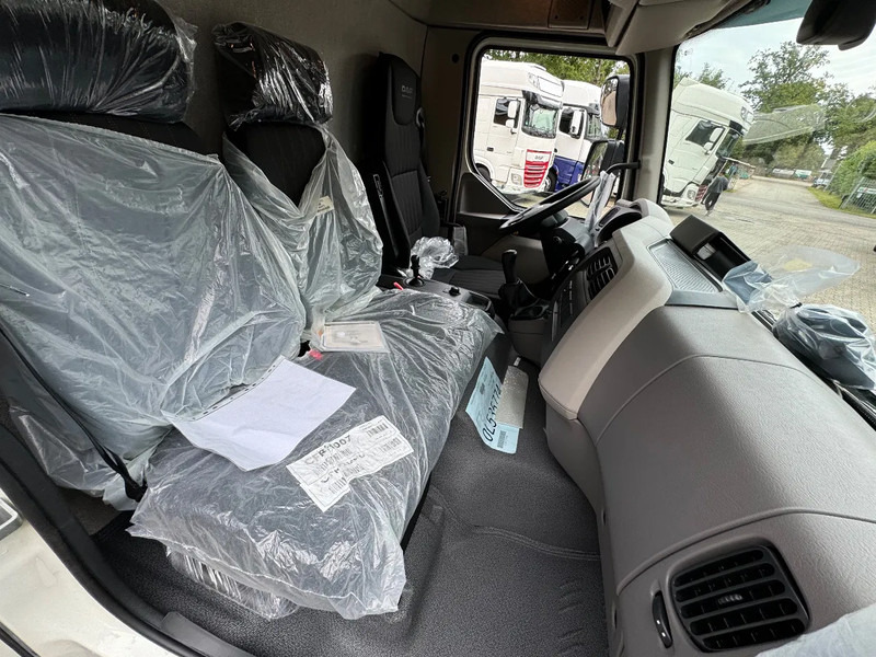 Crédit-bail de DAF LF 210 FA 6.1M Bakwagen NIEUW, Volledige garantie 3 jaar, Laadklep - Airco - Vangmuil DAF LF 210 FA 6.1M Bakwagen NIEUW, Volledige garantie 3 jaar, Laadklep - Airco - Vangmuil: photos 15