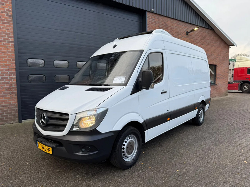 Mercedes-Benz Sprinter 314 Dual Zone Frigo -30/+30 AUT. APK/TUV 06-2026 - Utilitaire frigorifique: photos 1 Mercedes-Benz Sprinter 314 Dual Zone Frigo -30/+30 AUT. APK/TUV 06-2026 - Utilitaire frigorifique: photos 1