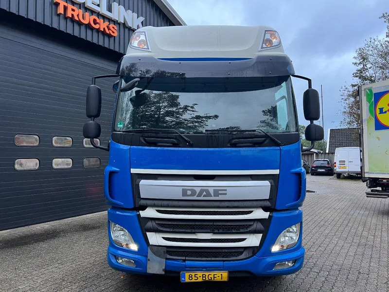 DAF CF 400 Space Cab NL Truck 764.313KM - Tracteur routier: photos 3 DAF CF 400 Space Cab NL Truck 764.313KM - Tracteur routier: photos 3