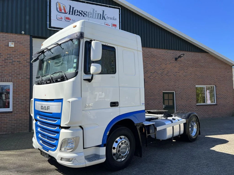 DAF XF 410 Space Cab Alcoa 634.000KM NEW ad-blue pump - Tracteur routier: photos 1 DAF XF 410 Space Cab Alcoa 634.000KM NEW ad-blue pump - Tracteur routier: photos 1