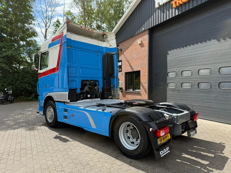 DAF XF 440 XF 440 FT Space Cab Special Interior NL Truck - Tracteur routier: photos 5 DAF XF 440 XF 440 FT Space Cab Special Interior NL Truck - Tracteur routier: photos 5