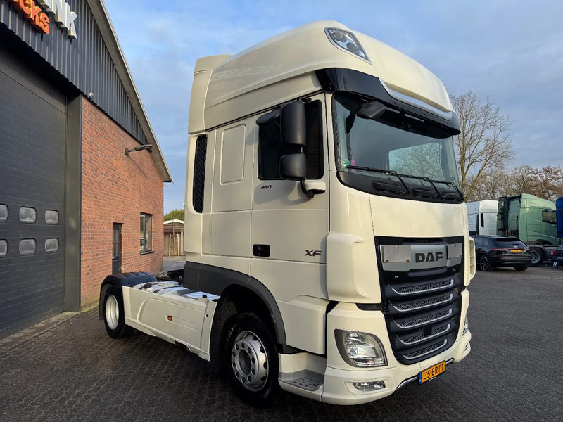 DAF XF 480 SSC Super Space 2x tank 443.290KM ACC LED - Tracteur routier: photos 2 DAF XF 480 SSC Super Space 2x tank 443.290KM ACC LED - Tracteur routier: photos 2