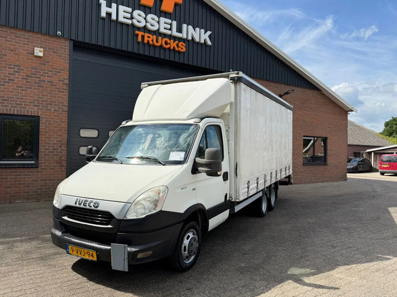 Iveco Daily 40C17 BE Combinatie Veldhuizen schuifzeil opbouw - Tracteur routier: photos 1 Iveco Daily 40C17 BE Combinatie Veldhuizen schuifzeil opbouw - Tracteur routier: photos 1