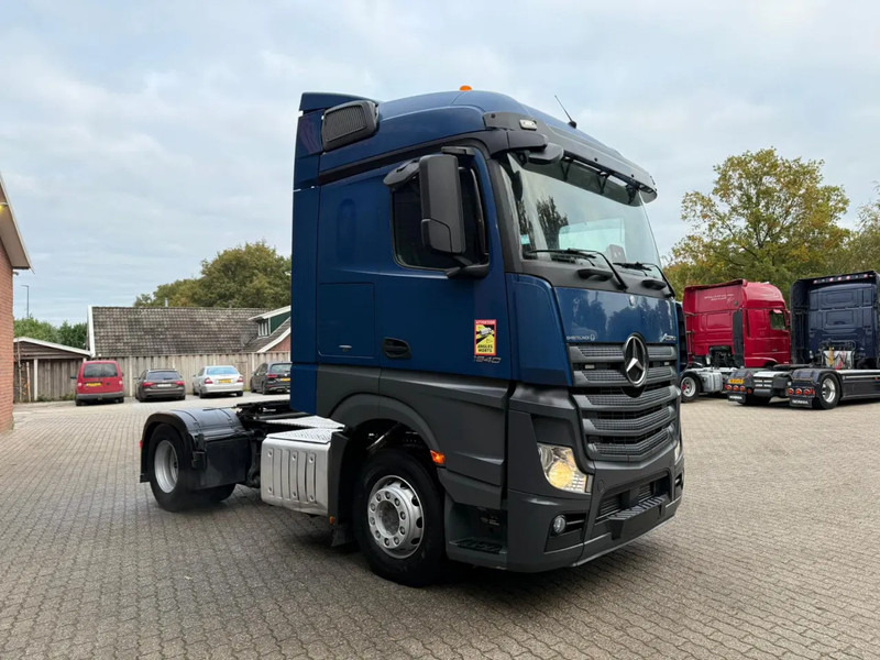 Mercedes-Benz Actros 1940 4x2 Streamspace Spoilers 663.325KM - Tracteur routier: photos 2 Mercedes-Benz Actros 1940 4x2 Streamspace Spoilers 663.325KM - Tracteur routier: photos 2