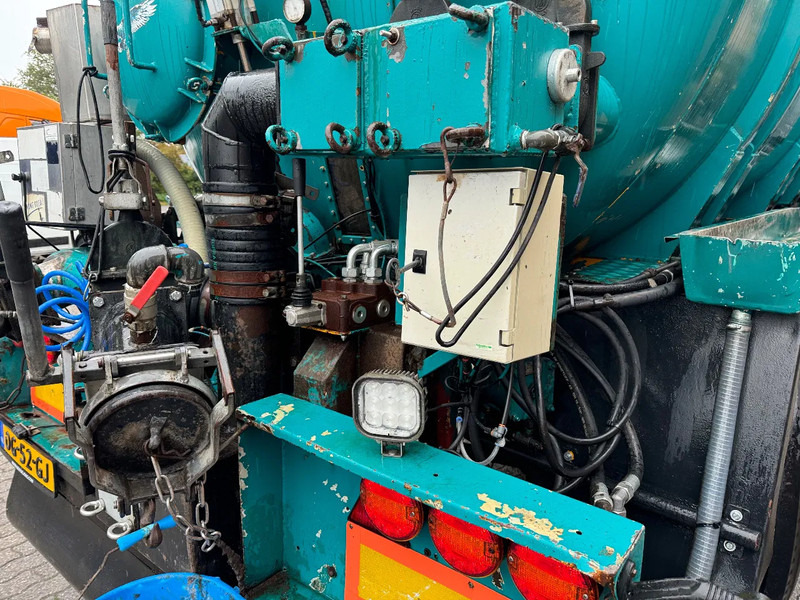 Veenhuis 36m3 RVS Mestoplegger Geijkte weging Nieuwe APK VMA Bemonstering 2x stuuras - Semi-remorque citerne: photos 5 Veenhuis 36m3 RVS Mestoplegger Geijkte weging Nieuwe APK VMA Bemonstering 2x stuuras - Semi-remorque citerne: photos 5