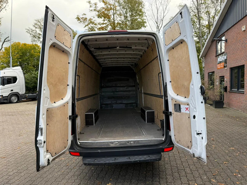 Fourgon utilitaire Volkswagen Crafter 2.0 TDI L4H2: photos 6 Fourgon utilitaire Volkswagen Crafter 2.0 TDI L4H2: photos 6