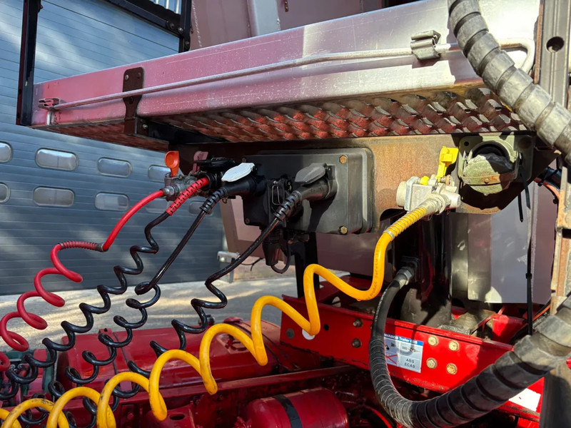 Wielton 45m3 Kipper Liftas Automatisch afdekzeil SAF Schijfremmen APK 12-2025 - Semi-remorque benne: photos 4 Wielton 45m3 Kipper Liftas Automatisch afdekzeil SAF Schijfremmen APK 12-2025 - Semi-remorque benne: photos 4