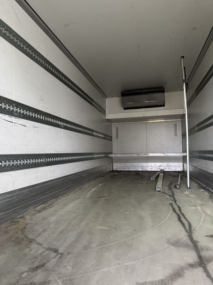 Krone BDF-System 7.45 m, Wartung neu, LACK NEU in weiß - Carrosserie frigorifique: photos 4 Krone BDF-System 7.45 m, Wartung neu, LACK NEU in weiß - Carrosserie frigorifique: photos 4