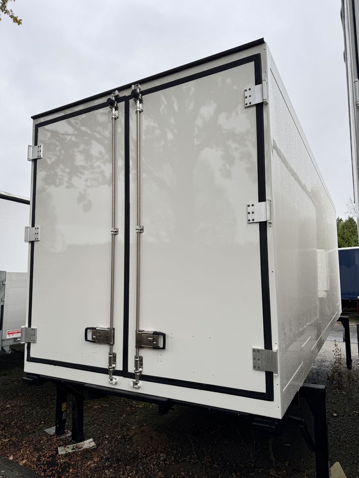 Krone BDF-System 7.45 m, Wartung neu, LACK NEU in weiß - Carrosserie frigorifique: photos 2 Krone BDF-System 7.45 m, Wartung neu, LACK NEU in weiß - Carrosserie frigorifique: photos 2