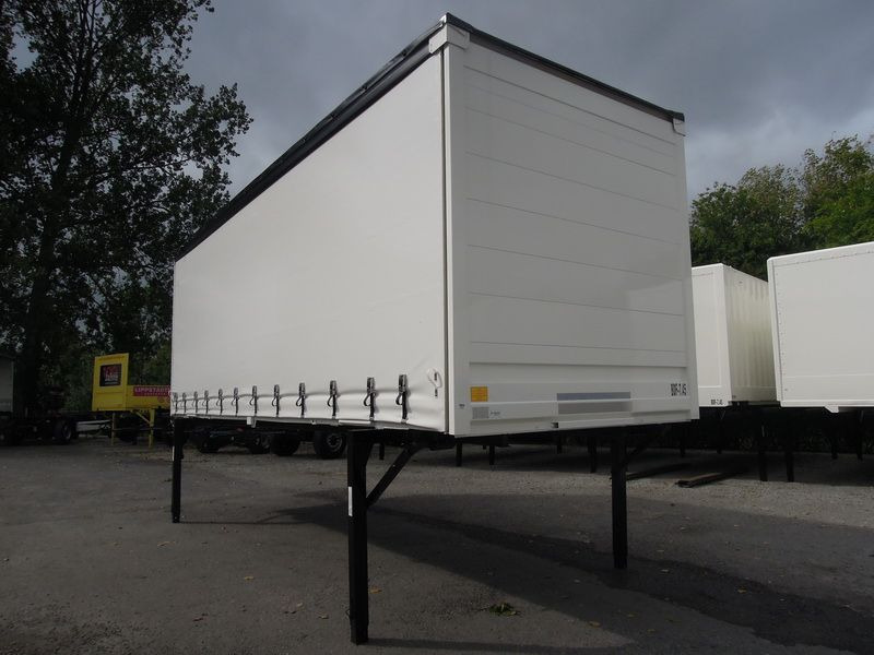 Krone BDF-System, 7.450 mm lang, ** AIRPIPE möglich - kein Wassersack oder Eis auf dem Dach! - Carrosserie bâchee: photos 1 Krone BDF-System, 7.450 mm lang, ** AIRPIPE möglich - kein Wassersack oder Eis auf dem Dach! - Carrosserie bâchee: photos 1