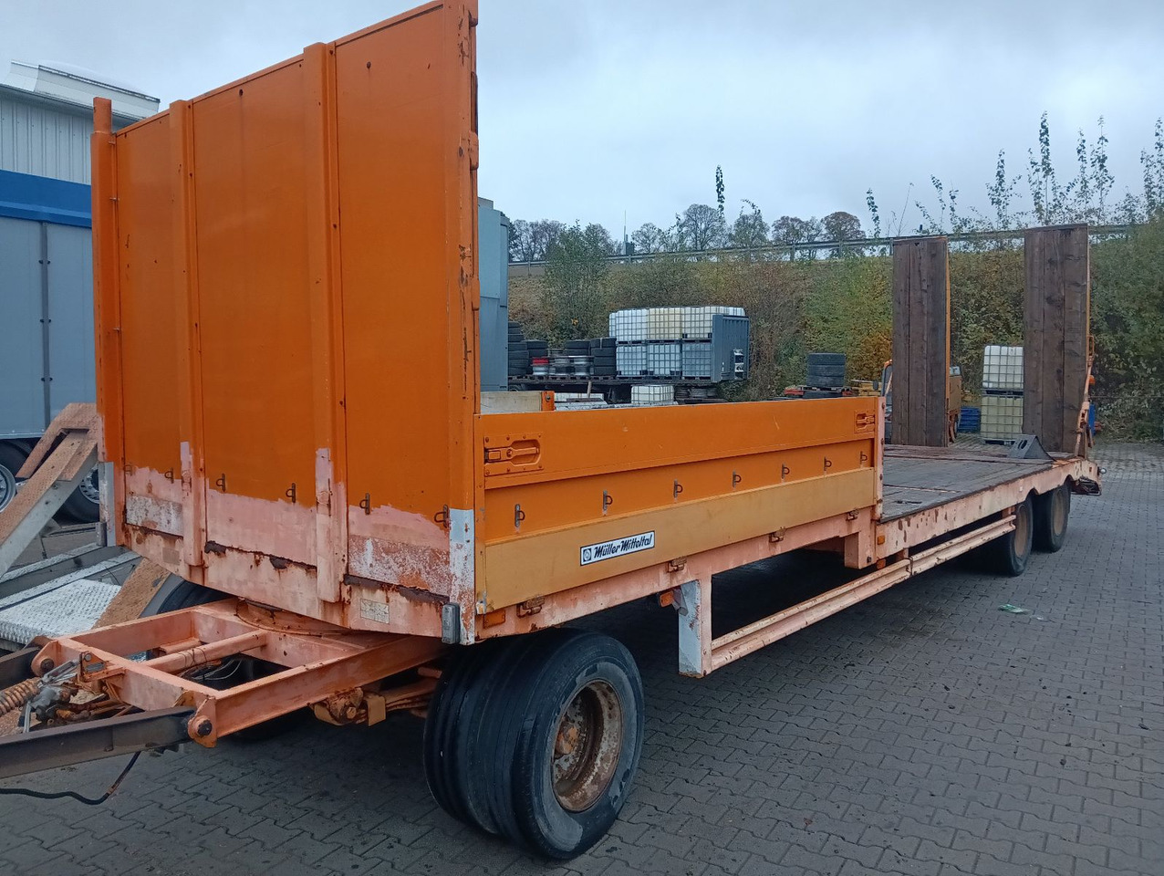 Müller-Mitteltal T 3 9,55m 0,90m Rampen, Bordwand vorne ABS SAF - Remorque porte-engin surbaissée: photos 4 Müller-Mitteltal T 3 9,55m 0,90m Rampen, Bordwand vorne ABS SAF - Remorque porte-engin surbaissée: photos 4