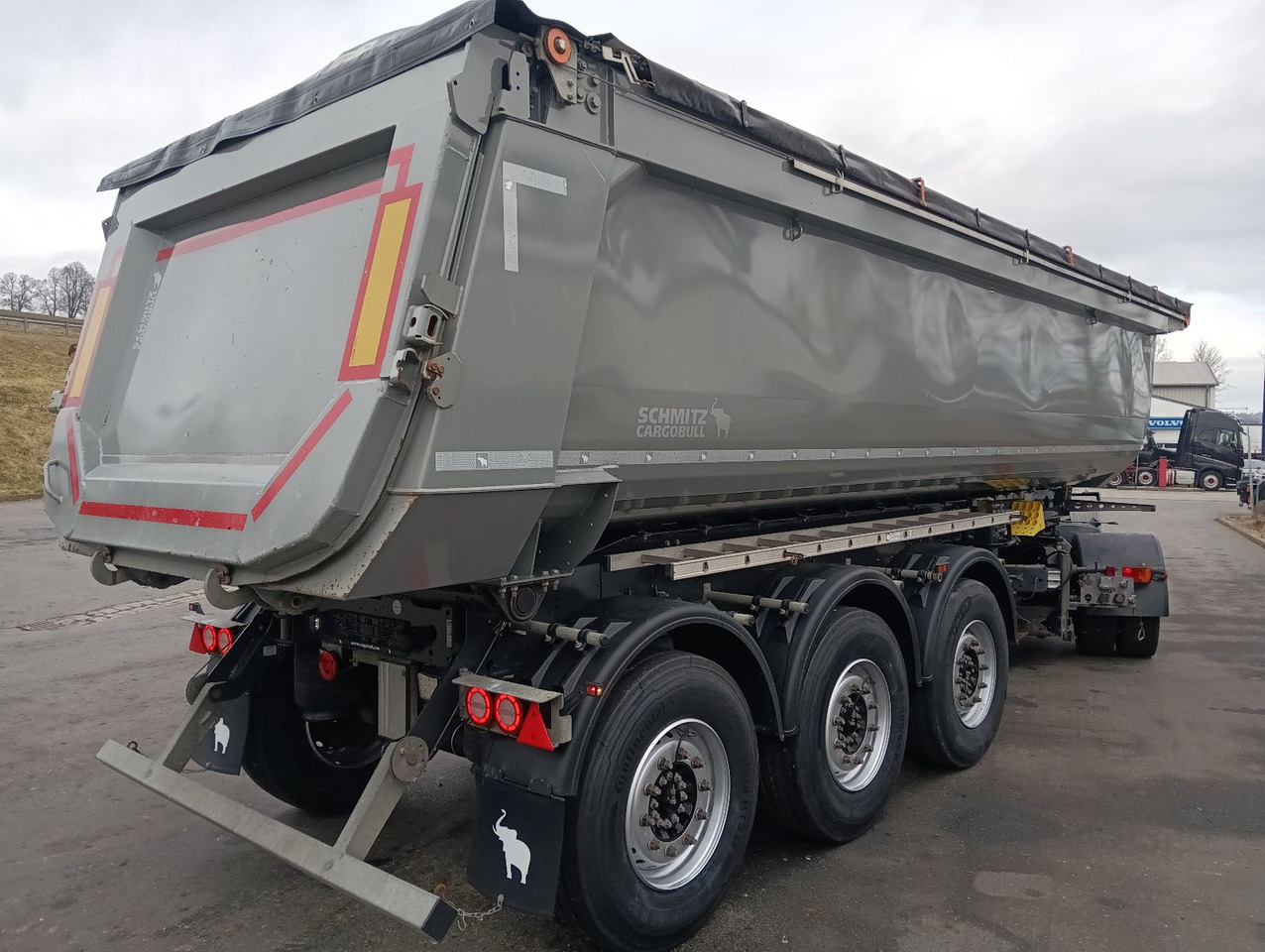 Schmitz Cargobull SKI24-7.2 SR HARDOX 27,5m3 FullOption 6348kg TÜV - Semi-remorque benne: photos 3 Schmitz Cargobull SKI24-7.2 SR HARDOX 27,5m3 FullOption 6348kg TÜV - Semi-remorque benne: photos 3