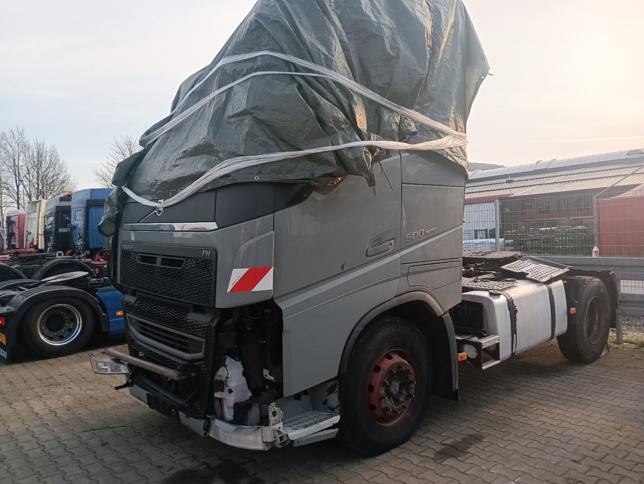 Volvo FH 500 Globe CRAWLER Hydr.,Luft/Luft Motor läuft - Tracteur routier: photos 3 Volvo FH 500 Globe CRAWLER Hydr.,Luft/Luft Motor läuft - Tracteur routier: photos 3