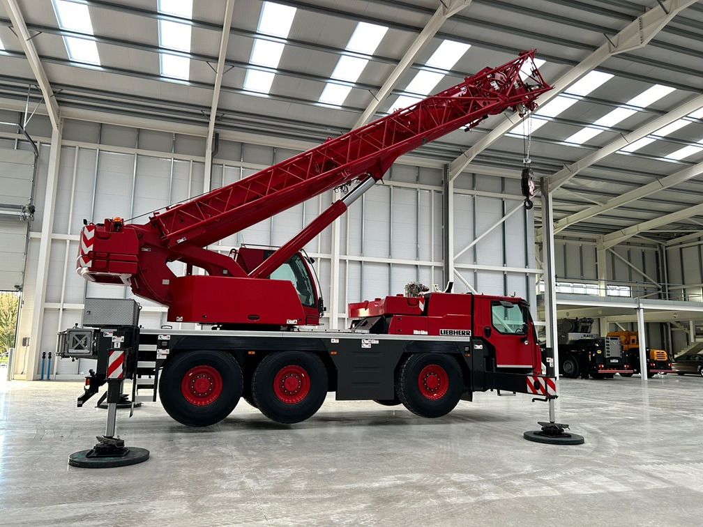 Grue LIEBHERR LTM1060-3.1: photos 49 Grue LIEBHERR LTM1060-3.1: photos 49