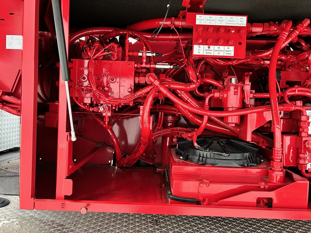 Grue LIEBHERR LTM1060-3.1: photos 17 Grue LIEBHERR LTM1060-3.1: photos 17