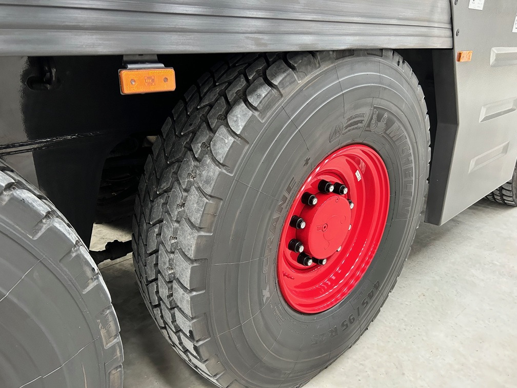 Grue LIEBHERR LTM1060-3.1: photos 14 Grue LIEBHERR LTM1060-3.1: photos 14