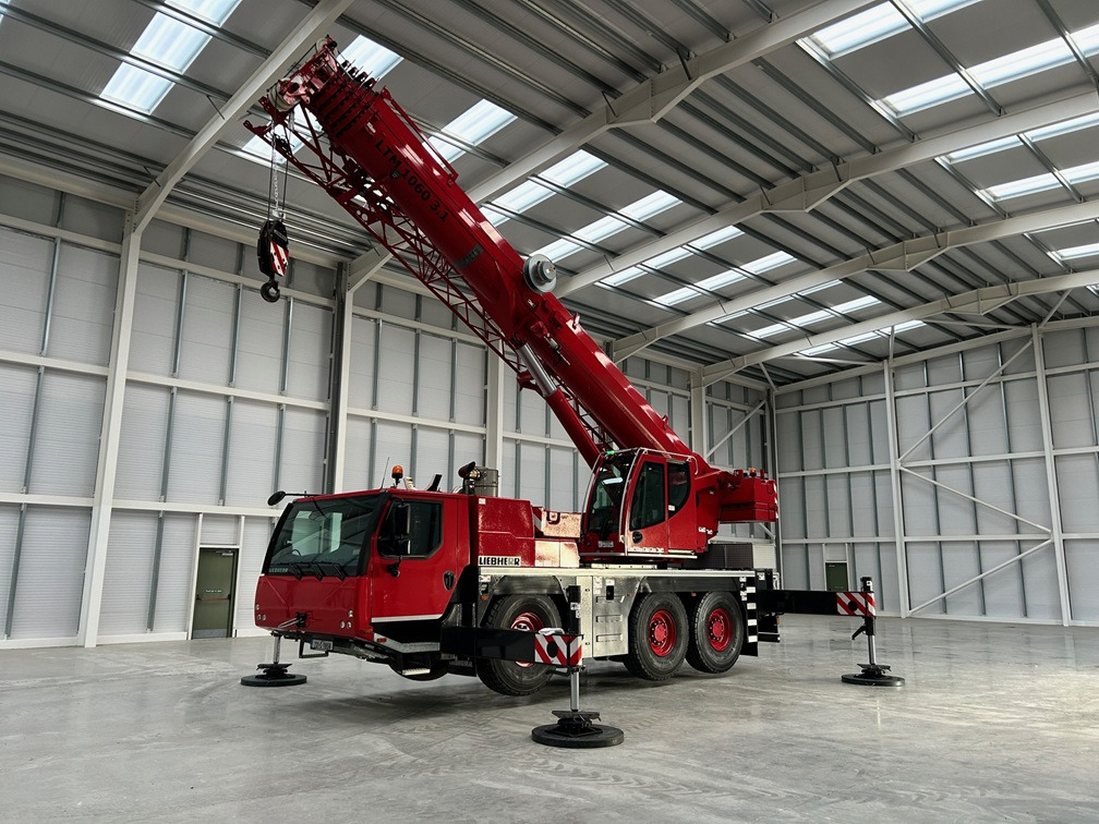 Grue LIEBHERR LTM1060-3.1: photos 42 Grue LIEBHERR LTM1060-3.1: photos 42