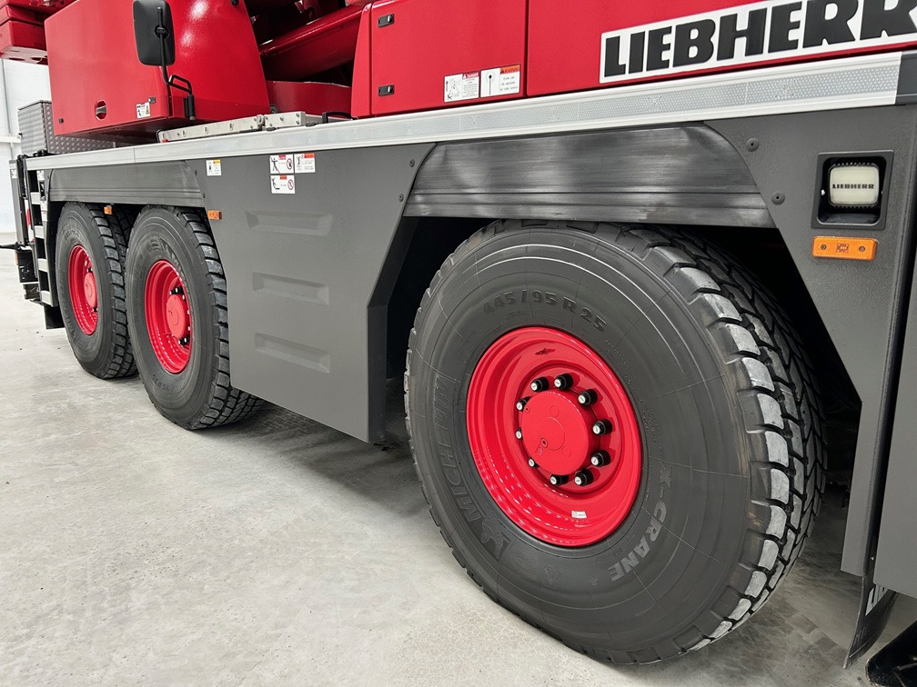 Grue LIEBHERR LTM1060-3.1: photos 11 Grue LIEBHERR LTM1060-3.1: photos 11