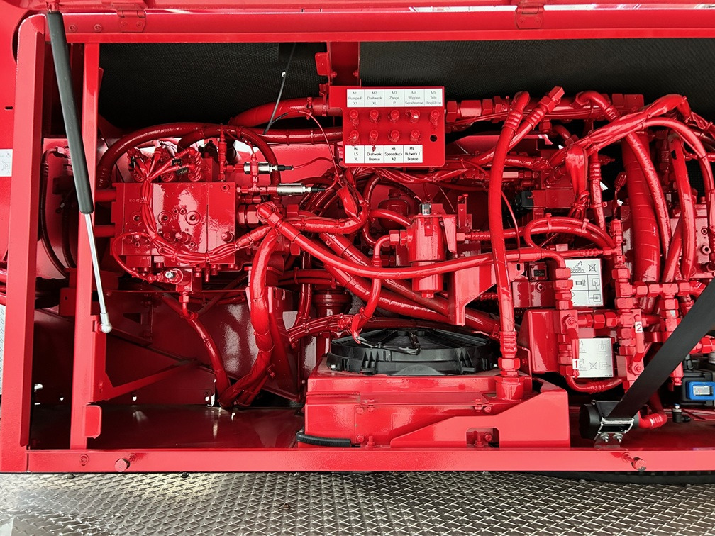 Grue LIEBHERR LTM1060-3.1: photos 46 Grue LIEBHERR LTM1060-3.1: photos 46