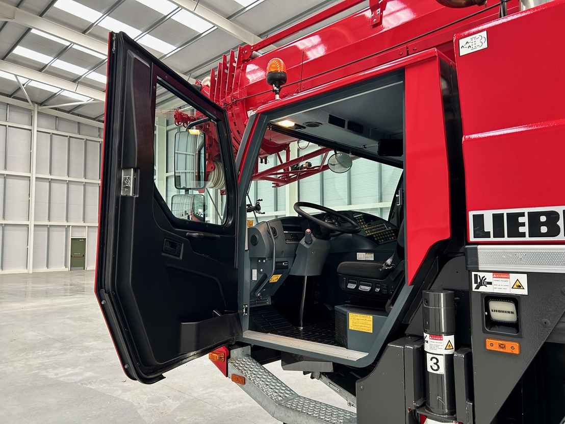 Grue LIEBHERR LTM1060-3.1: photos 30 Grue LIEBHERR LTM1060-3.1: photos 30