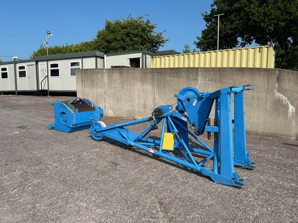 LIEBHERR Second Winch & 2.5 Meter Jib to suit LIEBHERR LTM1060-3.1 - Grue tout-terrain: photos 1 LIEBHERR Second Winch & 2.5 Meter Jib to suit LIEBHERR LTM1060-3.1 - Grue tout-terrain: photos 1