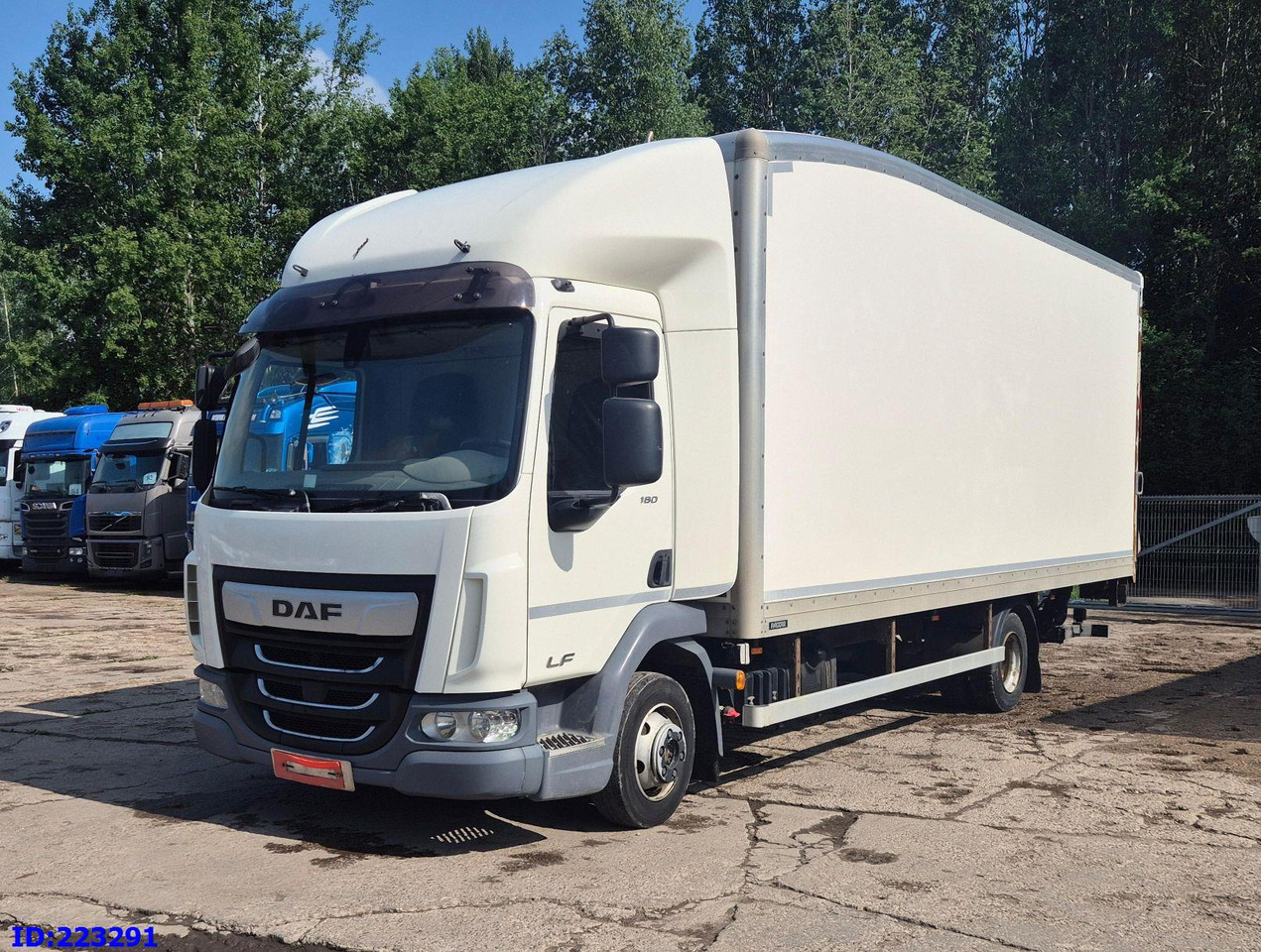 DAF LF 180 FA - Euro6 - Manual - Camion fourgon: photos 1 DAF LF 180 FA - Euro6 - Manual - Camion fourgon: photos 1