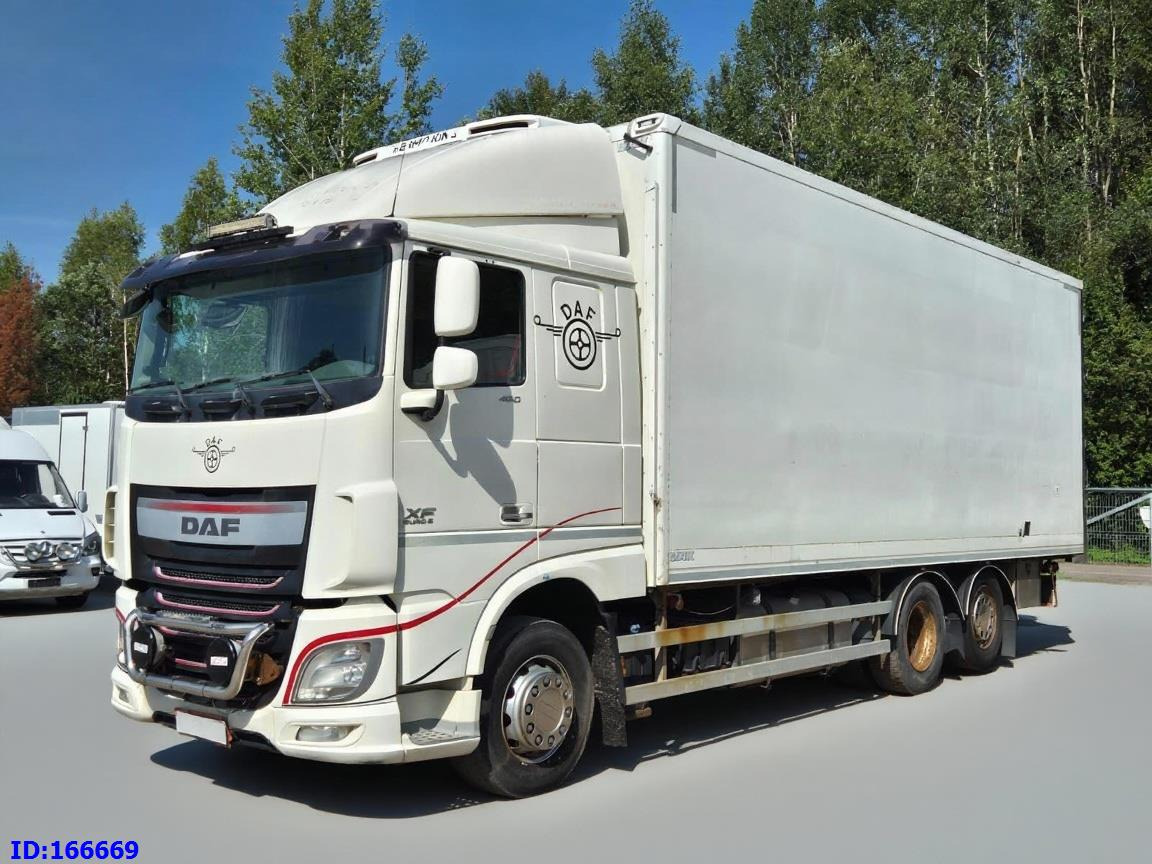 DAF XF 106.460 FAR 6X2 Euro6 - Camion frigorifique: photos 1 DAF XF 106.460 FAR 6X2 Euro6 - Camion frigorifique: photos 1